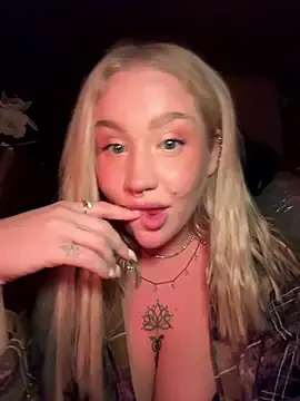 Stripchat Private Sex Chat of RollDolls