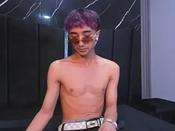 Stripchat Best live sex cam show of KrisX_hl