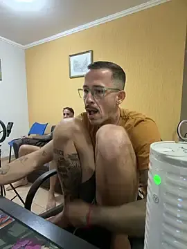 Stripchat Adult Webcam of MeladoDiMel