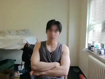 Stripchat Nude Webcam of hoon025