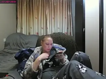 Stripchat Nude Webcam of JenniDeep