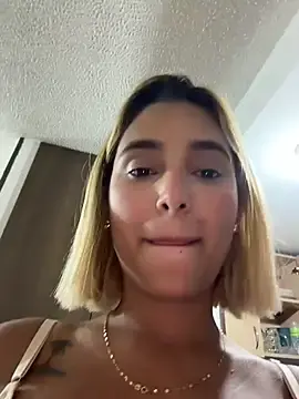 Stripchat Live Porn of LoisC