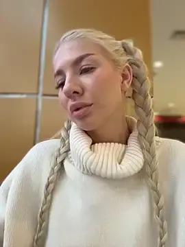 Stripchat Live Sex Cam of NewLale