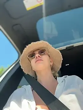 Stripchat Live Porn of NewLale