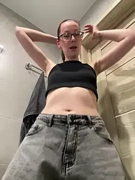 Stripchat Live Sex Cam of RussianGirls_