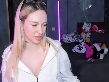 Stripchat Sex Cam of Blckmirrorr