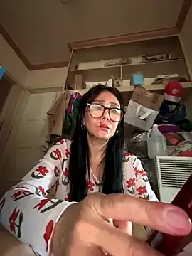 Stripchat Nude Webcam of sweetieme