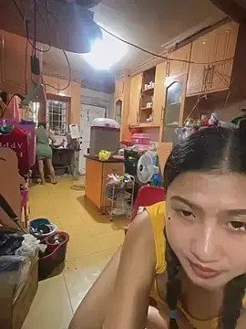 Stripchat Sex Cam of sweetieme