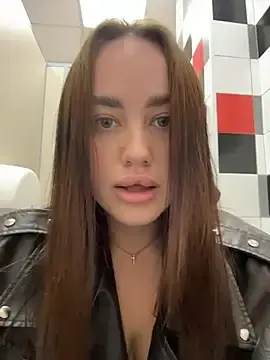 Stripchat Live Sex of KiraSunshine