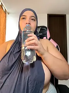 Stripchat Best live sex cam show of sweetmuslim01