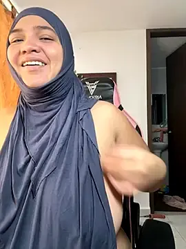 Stripchat Live Porn of sweetmuslim01