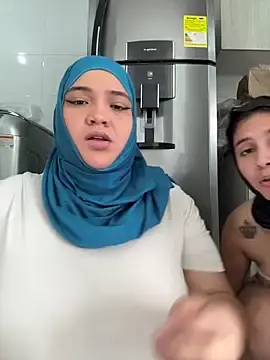 Stripchat Watch Live Sex Cams of sweetmuslim01