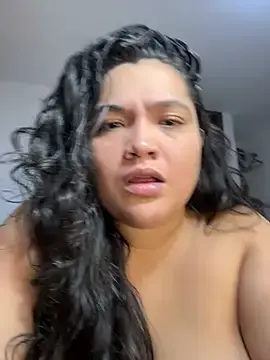 Stripchat Nude Webcam of sweetmuslim01