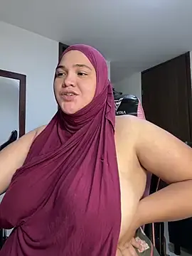 Stripchat Nude Webcam of sweetmuslim01
