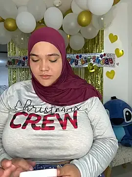 Stripchat Free Porn Cam of sweetmuslim01