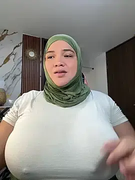 Stripchat Free Live Porn of sweetmuslim01