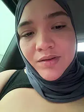 Stripchat Adult Webcam of sweetmuslim01