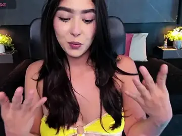 Stripchat Sex Cam of Danielacossio