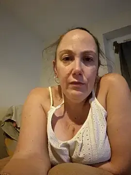 Stripchat Live Sex Cam of Wisie_Cutie