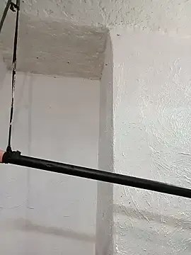 Stripchat Live Sex Cam of eroos_twink