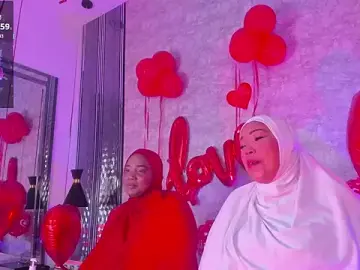 Stripchat Watch Live Sex Cams of Helen_Camila