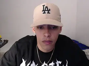 Stripchat Best Webcam of TenderBoyBigCock_