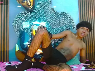 Stripchat Live Porn of Chris_Hott