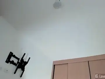 Stripchat Free Porn Cam of Hornyholly__