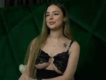 Stripchat Live Sex Cam of ScarletColes