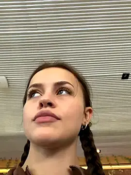 Stripchat Nude Webcam of AngelinaTeller