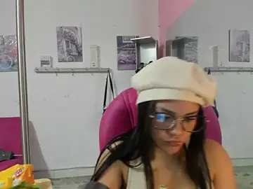 Stripchat Adult Video Chat of CAMILA--REY