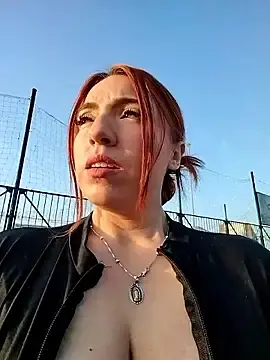 Stripchat Sex Cam of Sofhi_a20