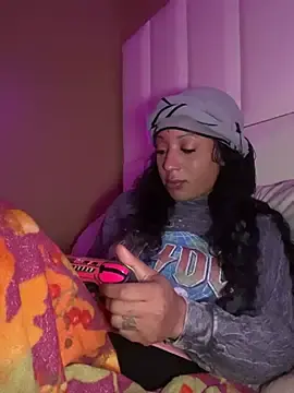 Stripchat Adult Webcam of CrownedNyaries