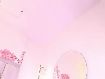 Stripchat Sex Cam of Mia_nyxie