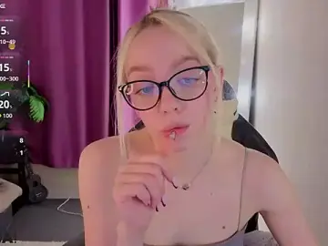 Stripchat Free Porn Cam of R0cket_bunny