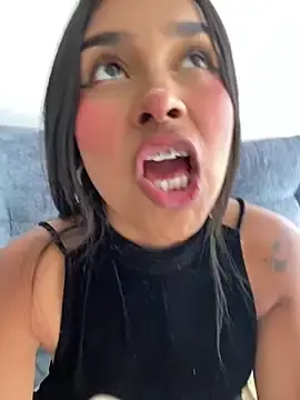 Stripchat Sex Cam of Mariangel_11