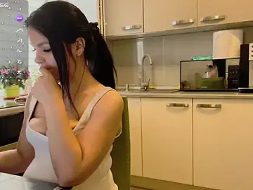 Stripchat Watch Live Sex Cams of alisoncassie
