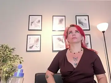 Stripchat Adult Video Chat of HannaBrave