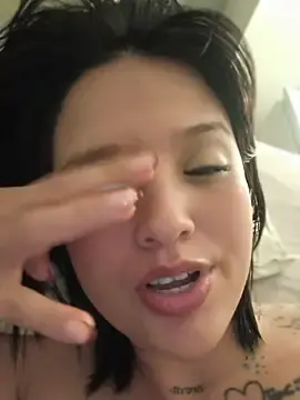 Stripchat Watch Live Sex Cams of LorenRosse