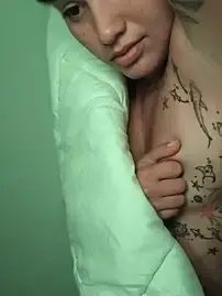 Stripchat Sex Cam of LorenRosse