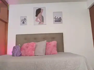 Stripchat Sex Cam of Miley_Baker