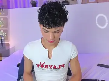 Stripchat Watch Live Sex Cams of Kai_riptide