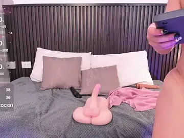 Stripchat Sex Cam of alahia_mellers