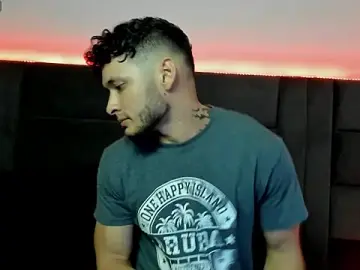 Stripchat Free Porn Cam of alejandro__2
