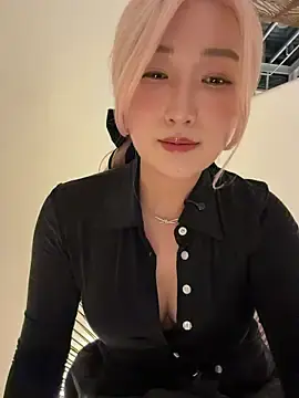 Stripchat Free Porn Cam of winter11