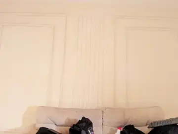 Stripchat Free Porn Cam of Arianaa_Cooper_