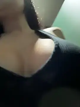 Stripchat Free Porn Cam of Wet__Bunny