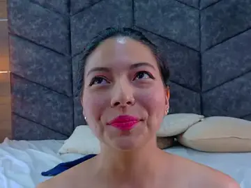 Stripchat Free Porn Cam of AnnieRouse__