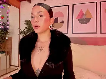 Stripchat Live Sex Cam of LunaRuso
