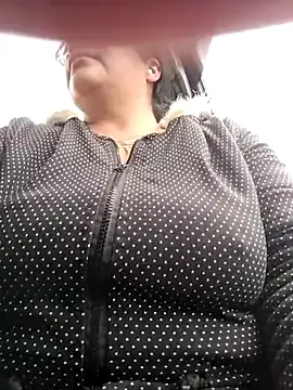 Stripchat Adult Video Chat of __valentina18